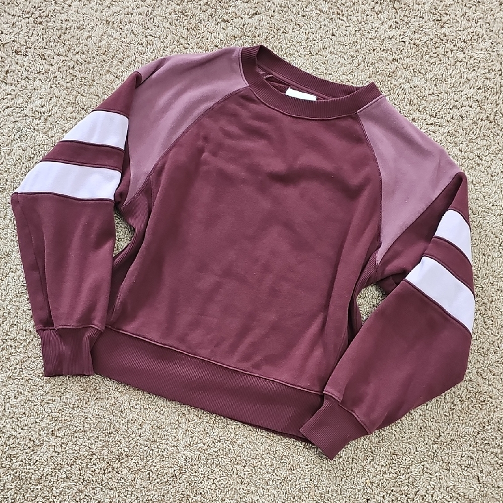 American Eagle Maroon Pullover
